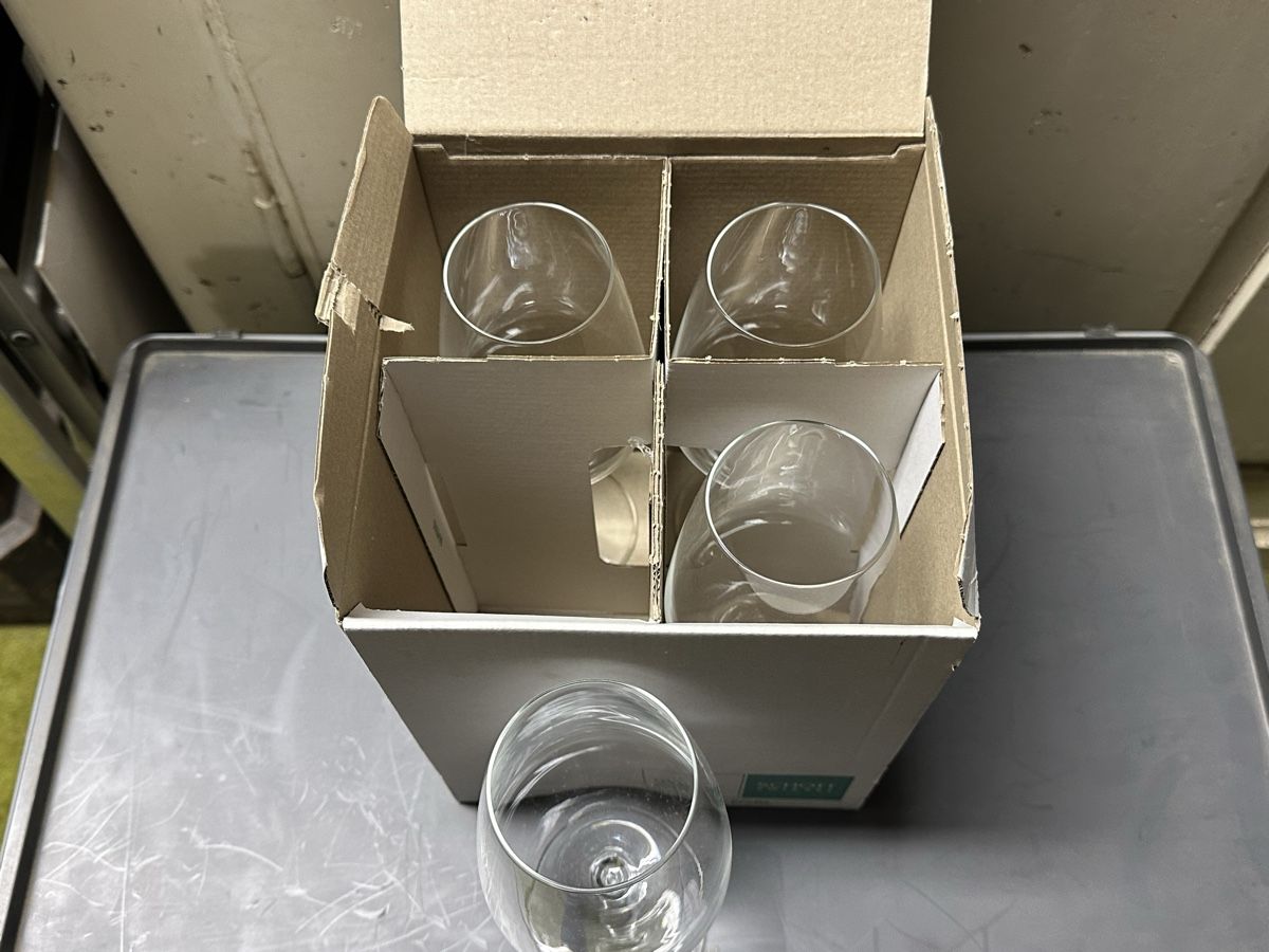 Schott Gläser: Weinglässer Schott Zwiesel 4er Set – Neu (gemäss Beschreibung) aus Pfäffikon ZH von 0iB4F