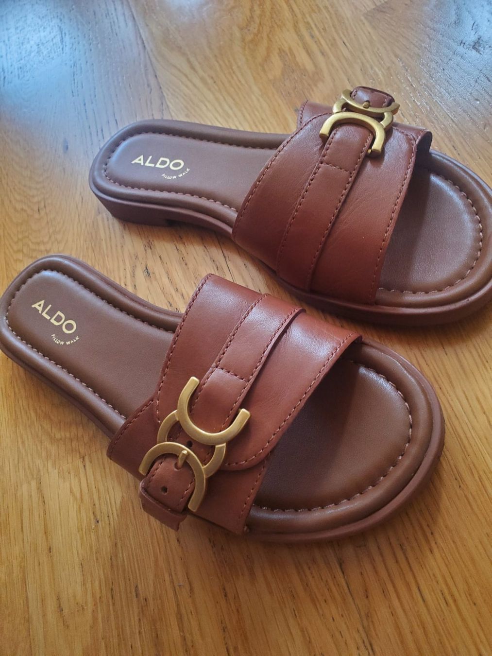 Aldo Scarpe da donna: Aldo Dallaedar Mules – Nuovo (secondo la descrizione) da Genève venduto da lucianartm 1