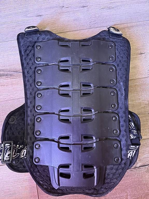 Schutz & Schoner: Plastron O'Neal motocross  – Gebraucht aus La Tour-de-Trême von rub_kd7v 1