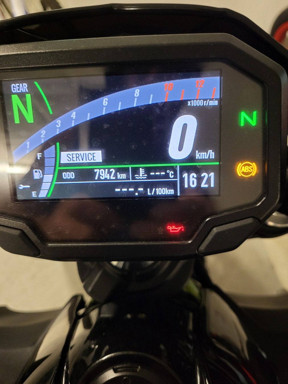 Kawasaki Strada: Motorrad Kawasaki Z 650 – Usato da Zürich venduto da Bambui 2
