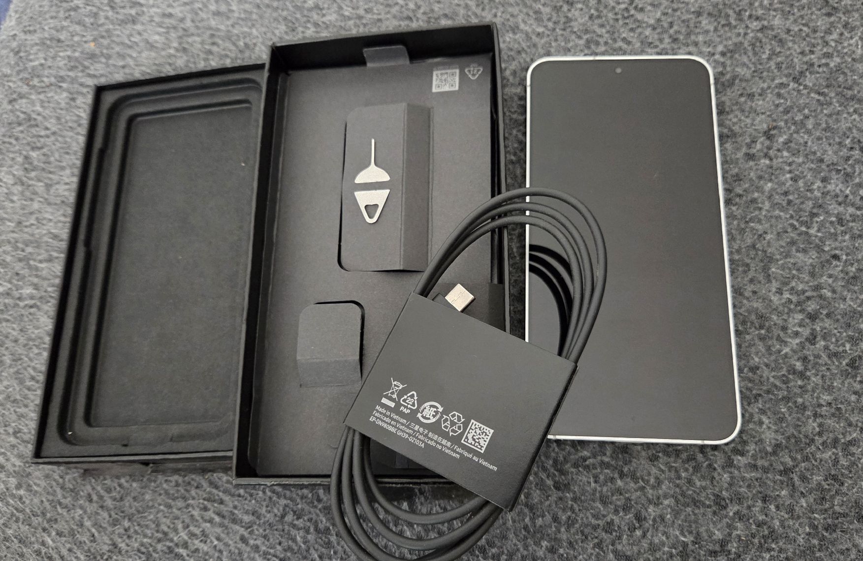 Samsung Portables: Samsung Galaxy S24  – D'occasion à Hägglingen par LoneWolf86