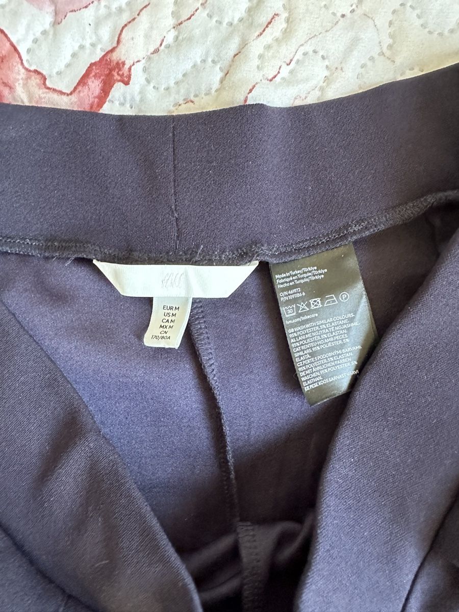H&M Pantaloni: H&M trousers M – Usato da Mendrisio venduto da ketolin 1