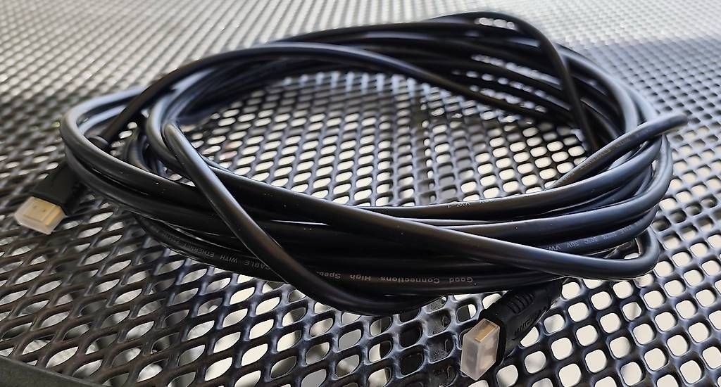Câbles: HDMI Kabel – D'occasion à Tuggen par HansGa