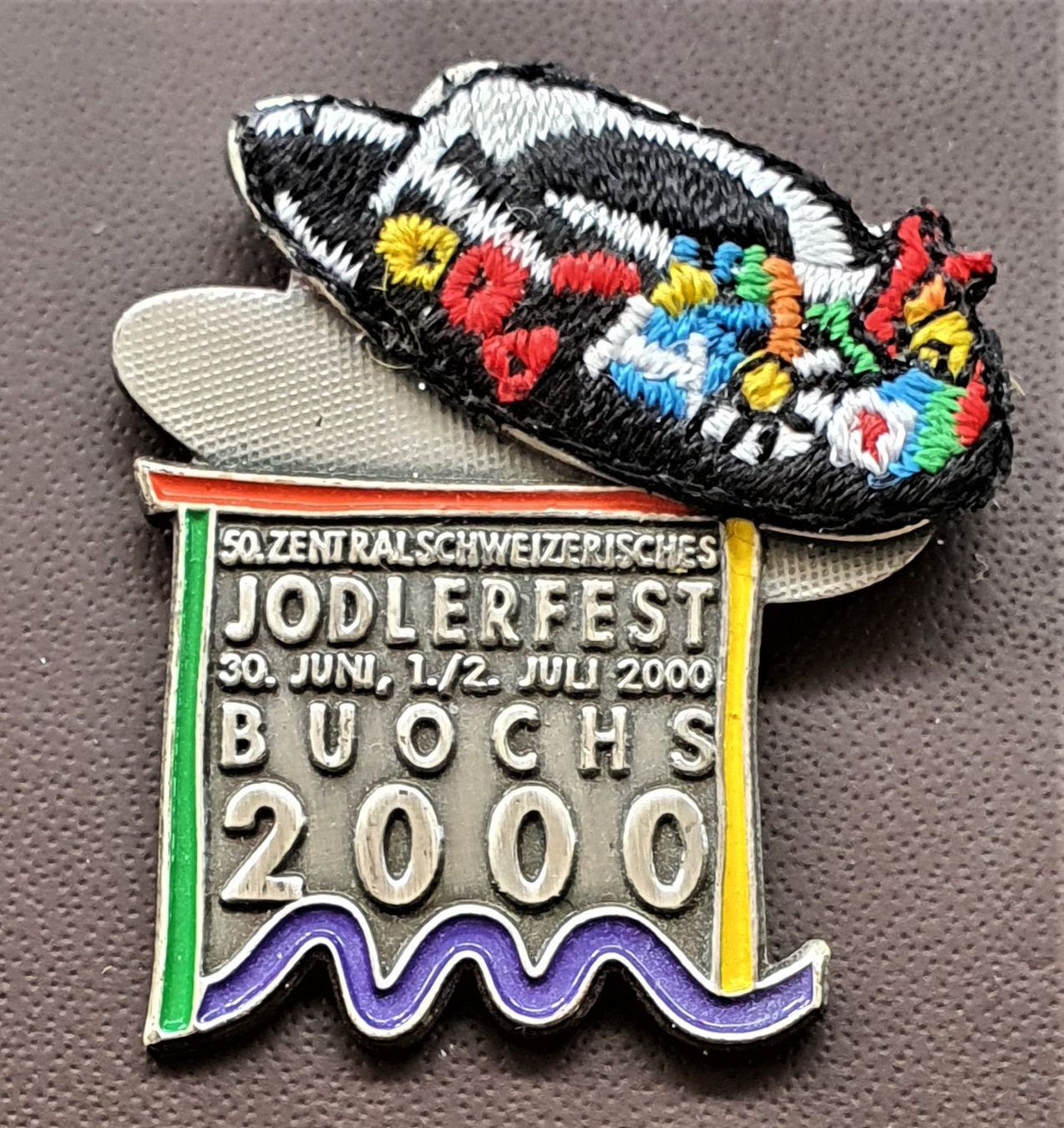 Spille & Fermagli: Q669 - Brosche Jodlerfest Buochs 2000 – Usato da Reinach BL venduto da Boston-Verkauf