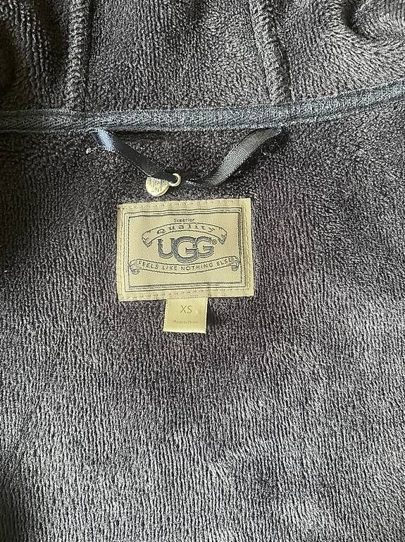 Giacche: Veste UGG avec capuchon  – Usato da Troinex venduto da nadinebmichaelson 4