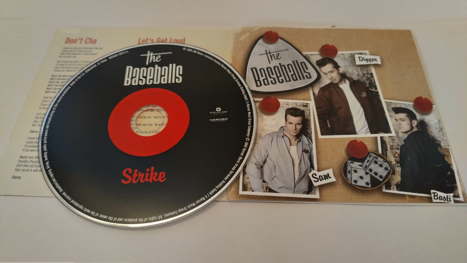 CDs: CD / The Baseballs - Strike / Mit Booklet ab Fr. 4.- – Gebraucht aus Bellach von JingleJerry 1