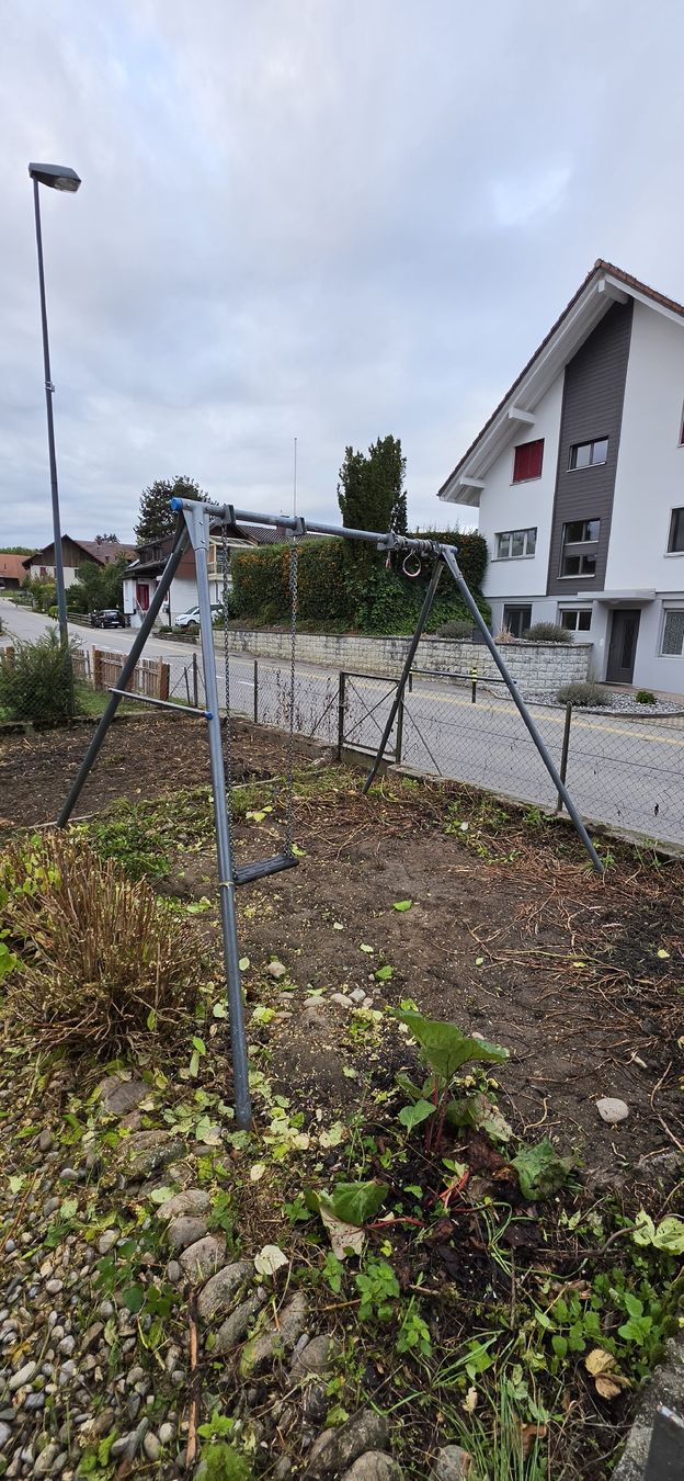 Sonstige Gartenschaukeln: Kinderschaukel Ritigampfi – Gebraucht aus Etzelkofen von 69_Sven