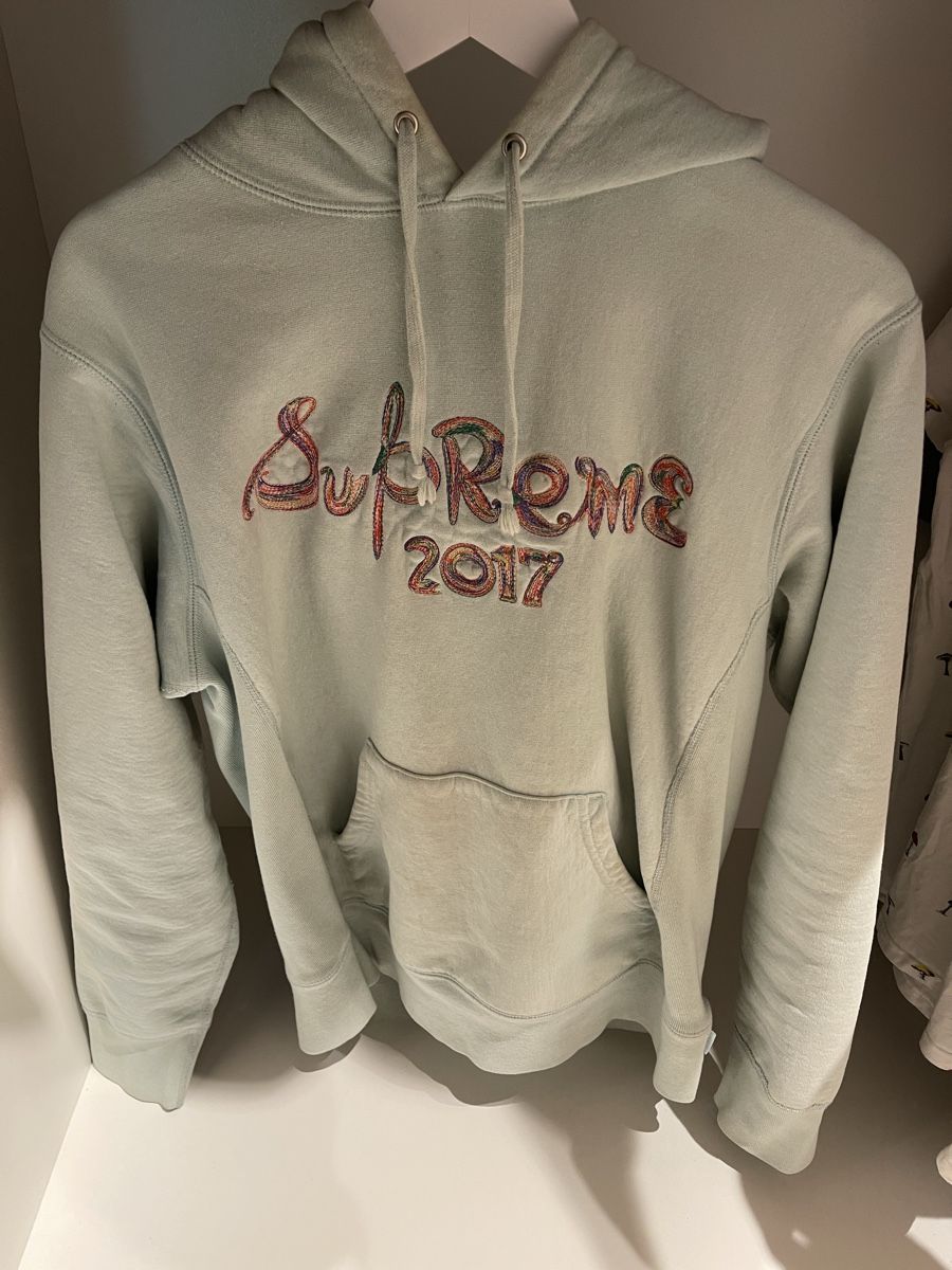 Maglioni & Felpe: Supreme hoodie – Usato da Bolligen venduto da lee_orange