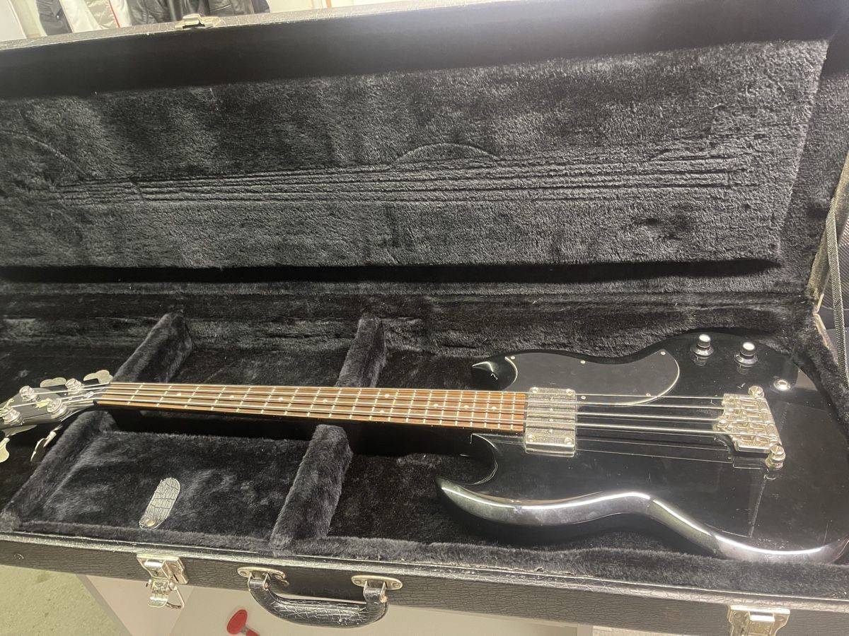 Epiphone Musikinstrumente: Epiphone SG Bass Schwarz mit Koffer – Gebraucht aus Emmenbrücke von Acy1