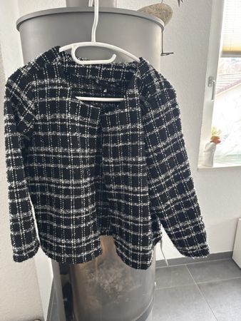 Elegante Kurzjacke im Karodesign, ideal für den Frühling!