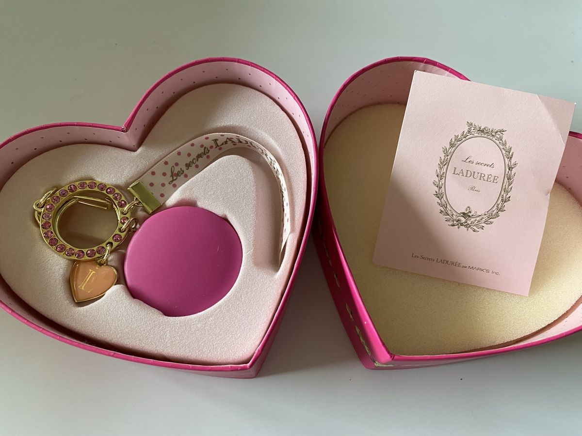 Ladurée Portachiavi: Porte-clé macaron Ladurée – Nuovo e nell'imballaggio originale da Bouveret venduto da wes_7zll 2
