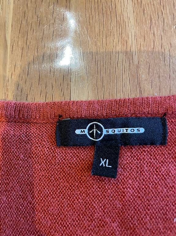 Pullover & Sweatshirts: Pull-over tout doux taille XL – Gebraucht aus Martigny-Croix von jen_t9fp 1