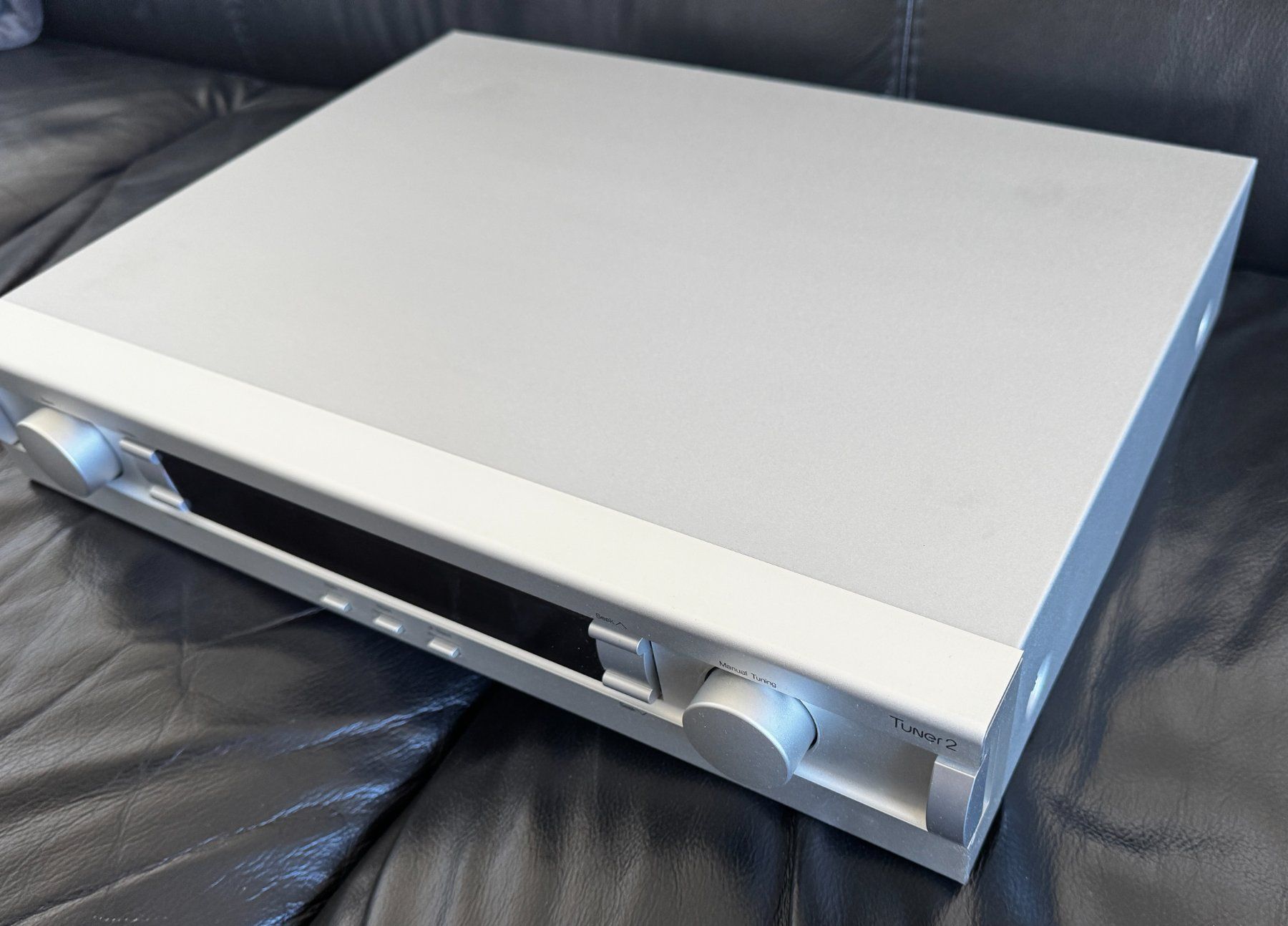 Radio: NAKAMICHI TUNER 2 - Stereo FM Tuner – Usato da Zürich venduto da Tapehead 3
