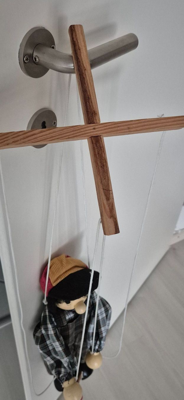 Figuren: Marionette Fischer – Gebraucht aus Kilchberg ZH von logn 4