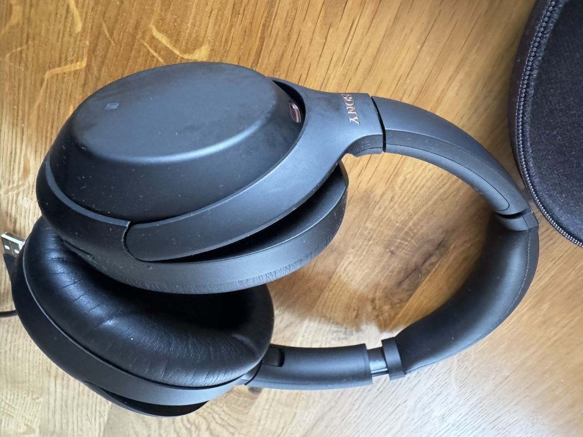 Sony Cuffie: Kopfhörer SONY WH-1000XM4 – Usato da Watt venduto da SwissBlueLine 2