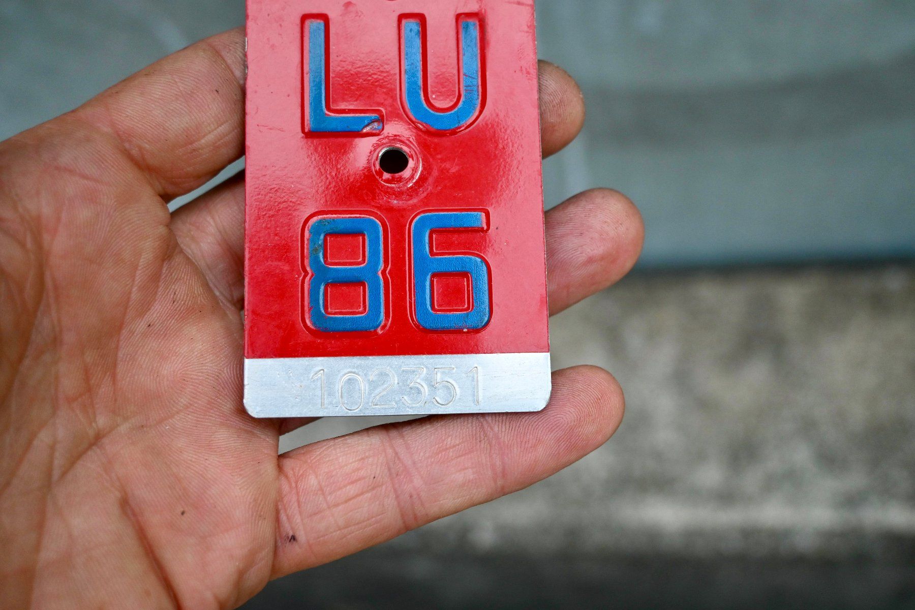 Insegne: Velonummer LU 86 von 1986 Luzern – Usato da Pfaffhausen venduto da mono_rec 5