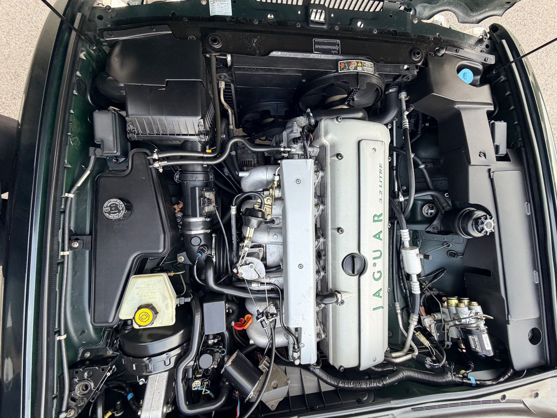 Jaguar Automobili: JAGUAR XJ6 3.2 – Usato da Kollbrunn venduto da baj_zt6g 5