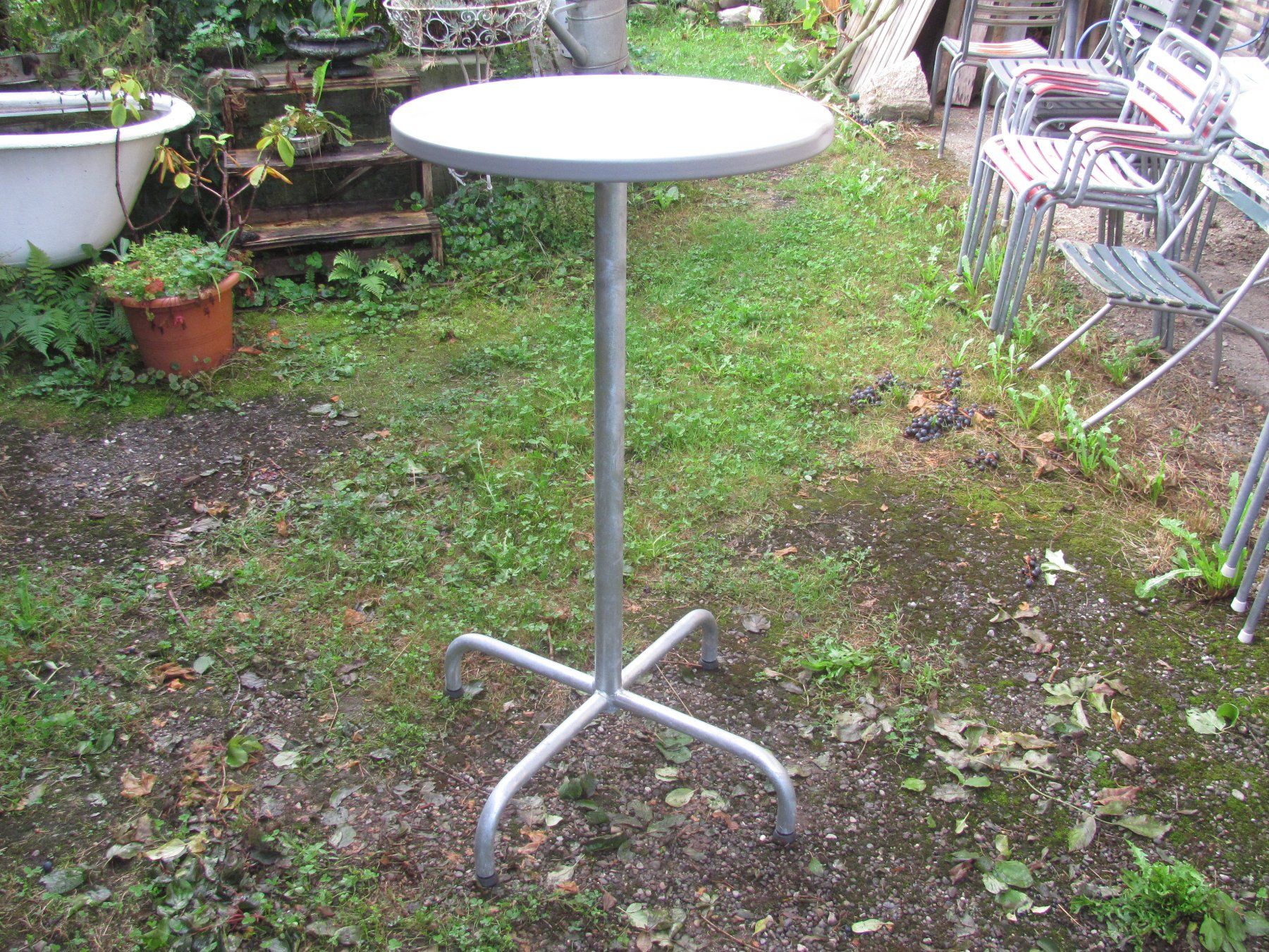 Tavoli: MOOBEL 60cm Stehtisch Bartisch Gartentisch METALL – Usato da Malters venduto da Monark 2