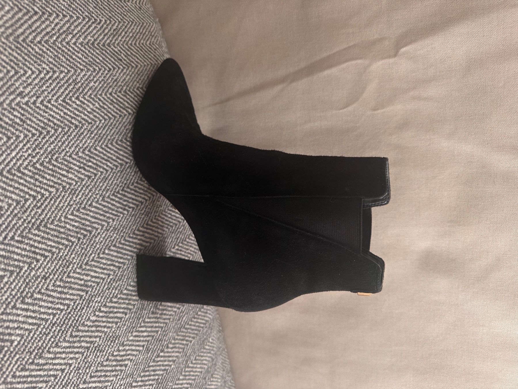 Guess Scarpe da donna: Stivaletti Guess taglia 38 – Usato da Aldesago venduto da dia_p6gh 3
