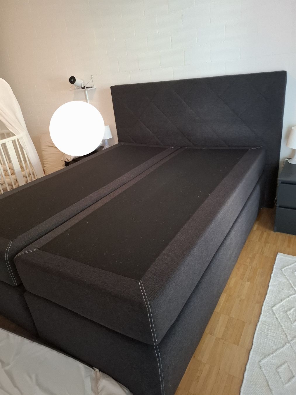 Lits: Boxspringbett 160x200  – D'occasion à Biel/Bienne par Ana006 1
