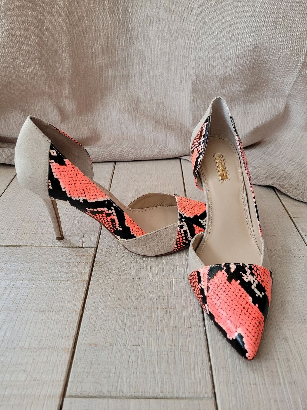 Scarpe da donna: Pumps von Carvela – Nuovo (secondo la descrizione) da Hofstetten BE venduto da lis_tlt6 3