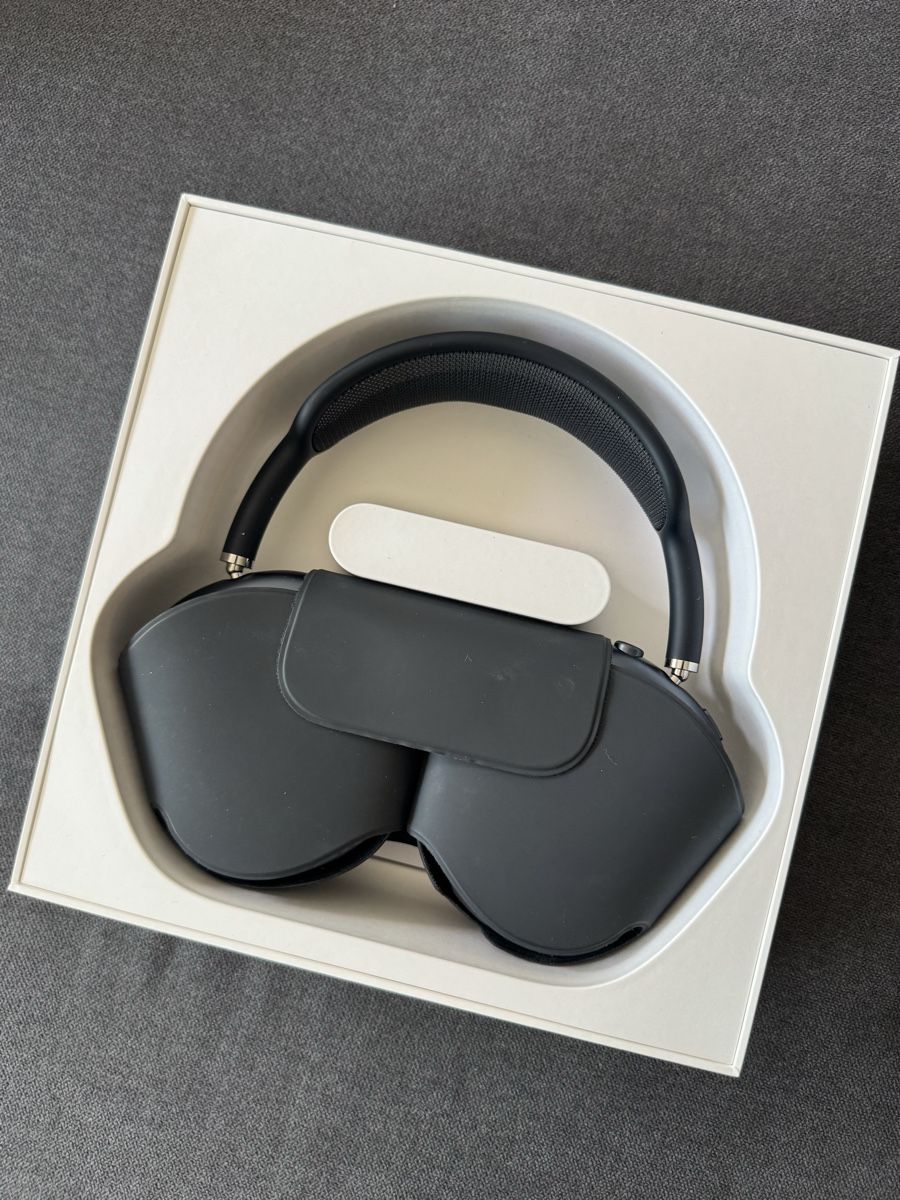 Apple Casques audio: Écouteurs APPLE AirPod Max – D'occasion à Genève par pre_9tyc 1