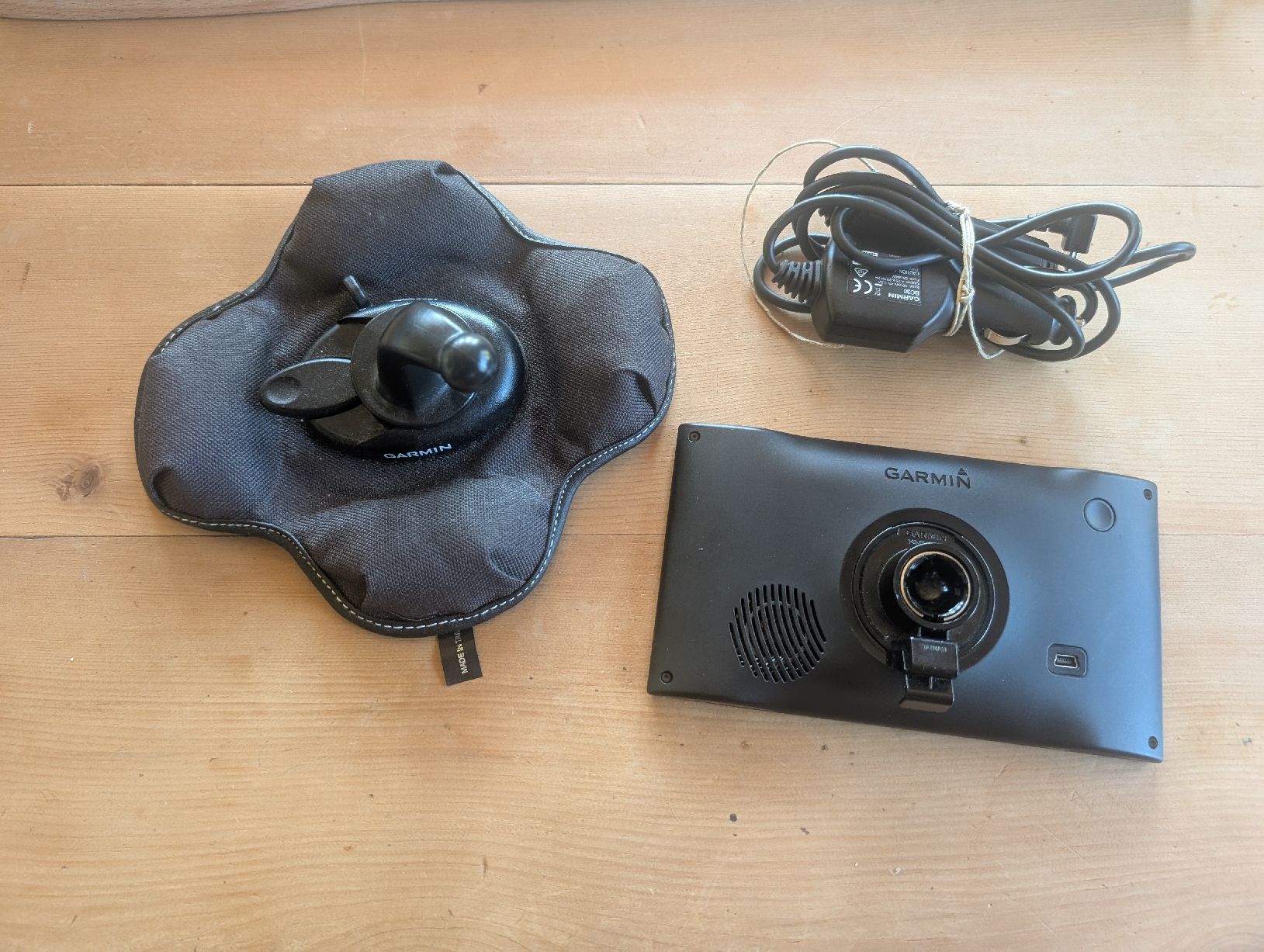 Garmin Navigatori: Garmin NavigationssystemCamper 660 gebraucht  – Usato da Adelboden venduto da Andi1235 2