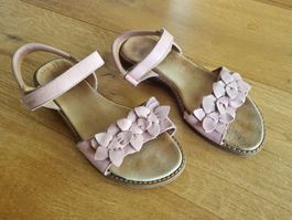 Süsse Mädchen Leder Sandalen, Grösse 35