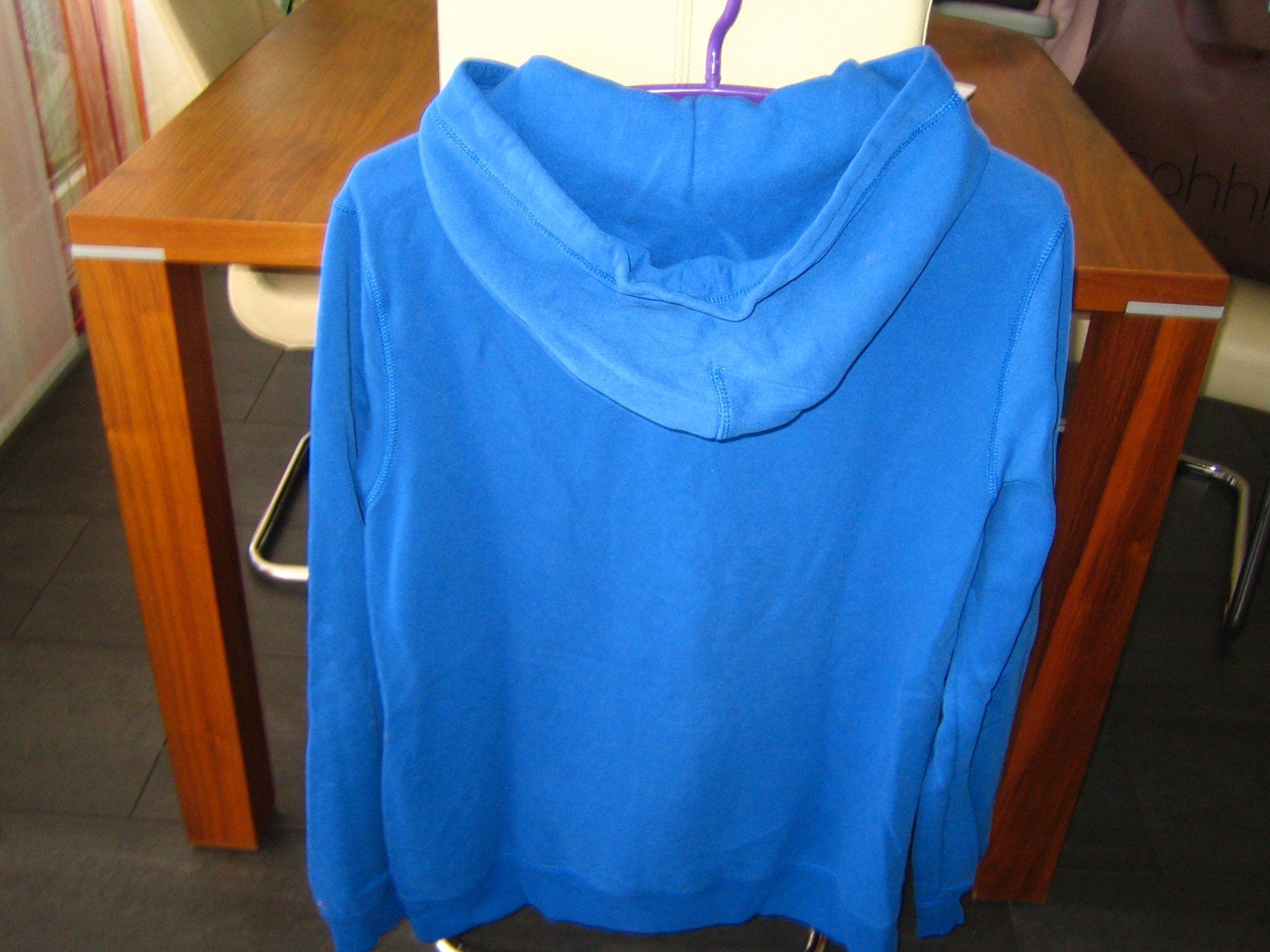 Tommy Hilfiger Maglioni & Felpe: Lässiger Sweatpulli von Hilfiger – Usato da Chur venduto da bibo014 1