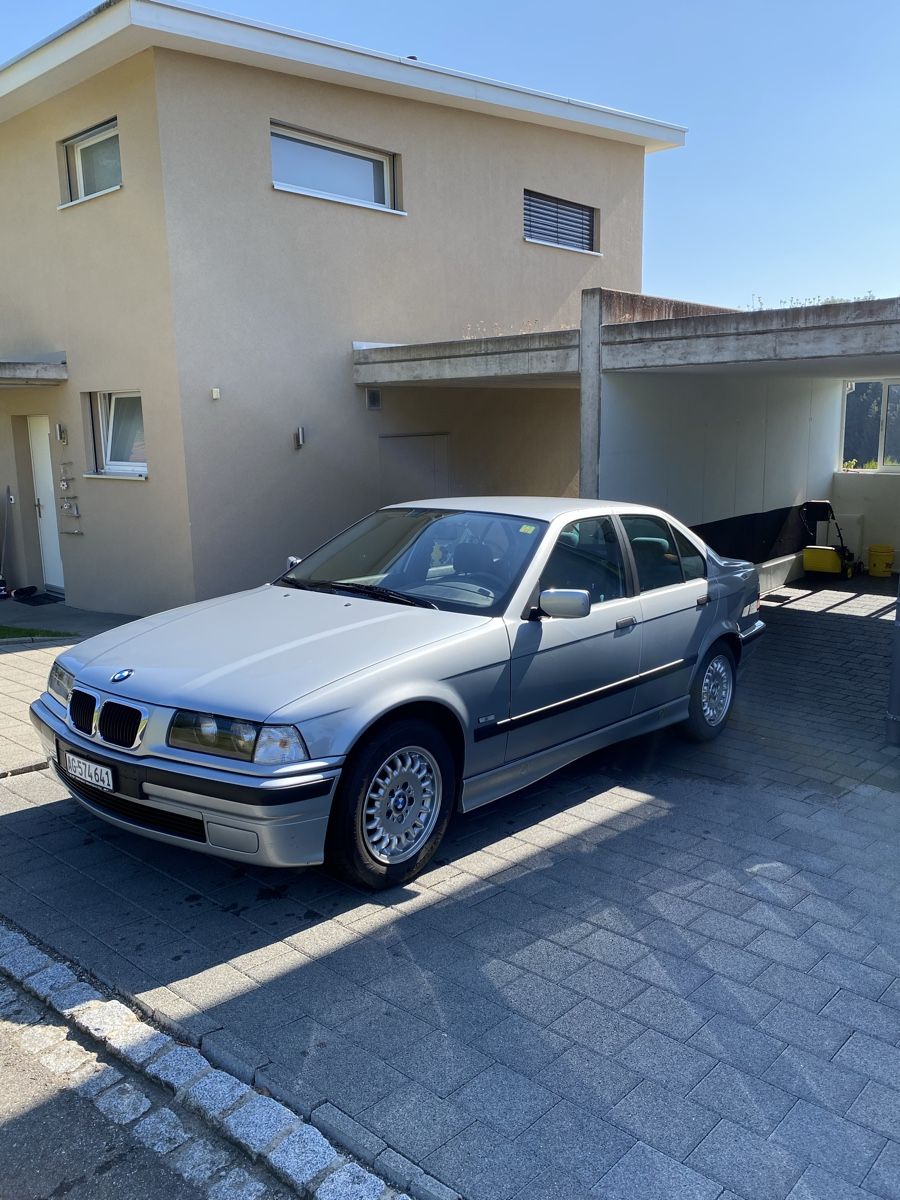 BMW Alle Autoersatzteile: BMW E36 Arktissilber Stossstangen – Gebraucht aus Gebenstorf von Dorontina-Valdet 1