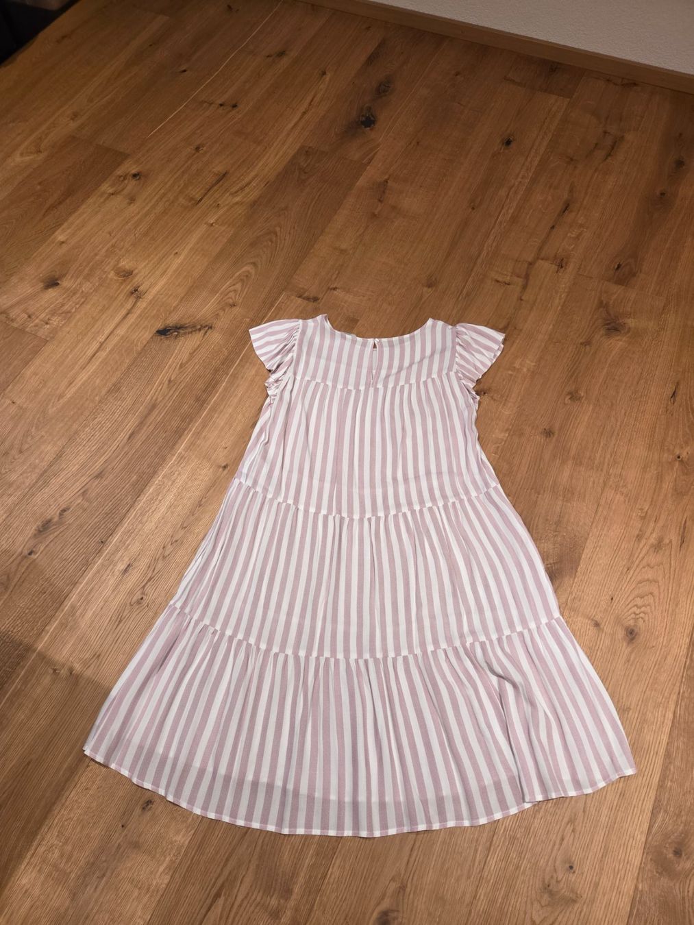 Vestiti: Kleid, Sommerkleid, Pigalle – Nuovo (secondo la descrizione) da Wiesendangen venduto da Sinhuk 1