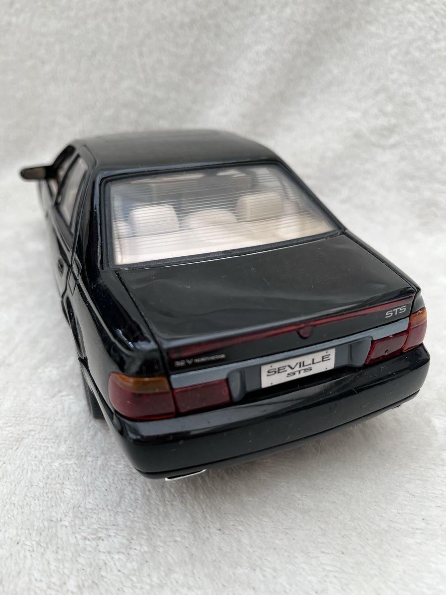 Cadillac Modellini d'auto: Cadillac Seville 1998  – Nuovo e nell'imballaggio originale da Oberweningen venduto da mer_2yn9 1