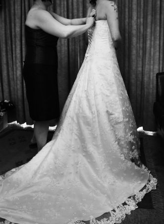 Elegant Strapless Wedding Dress with Lace Details