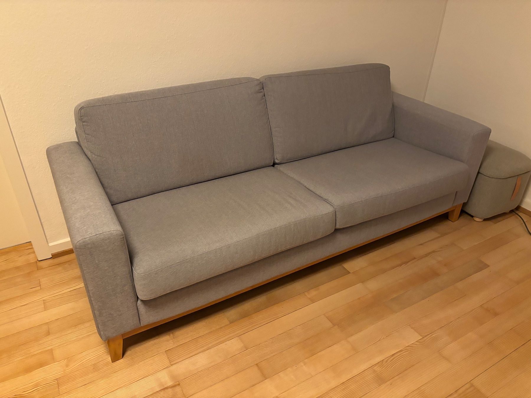 Livique Sofas: Sofa 3-Sitzer – Gebraucht aus Basel von benzingg 2
