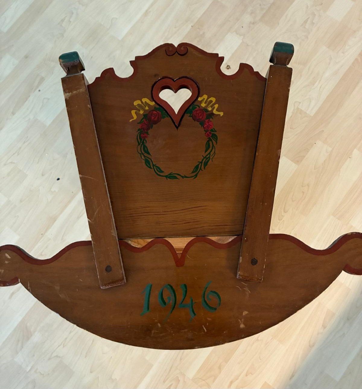 Articoli in legno: ALTE BAUERNWIEGE AUS HOLZ – Usato da Engelberg venduto da Childers 5