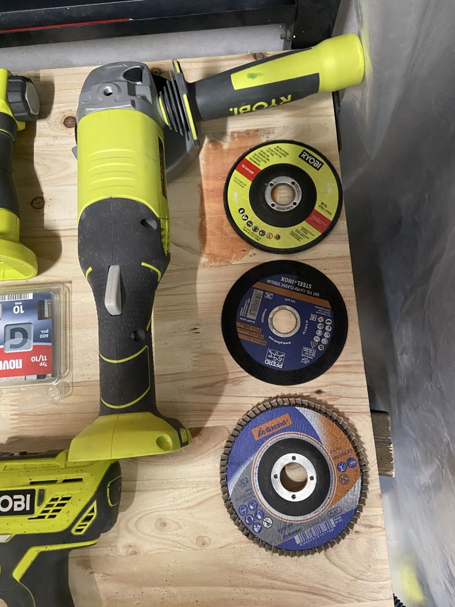 Ryobi Alle Werkzeuge: Outils Ryobi – Gebraucht aus La Tour-de-Trême von Riton2390 1