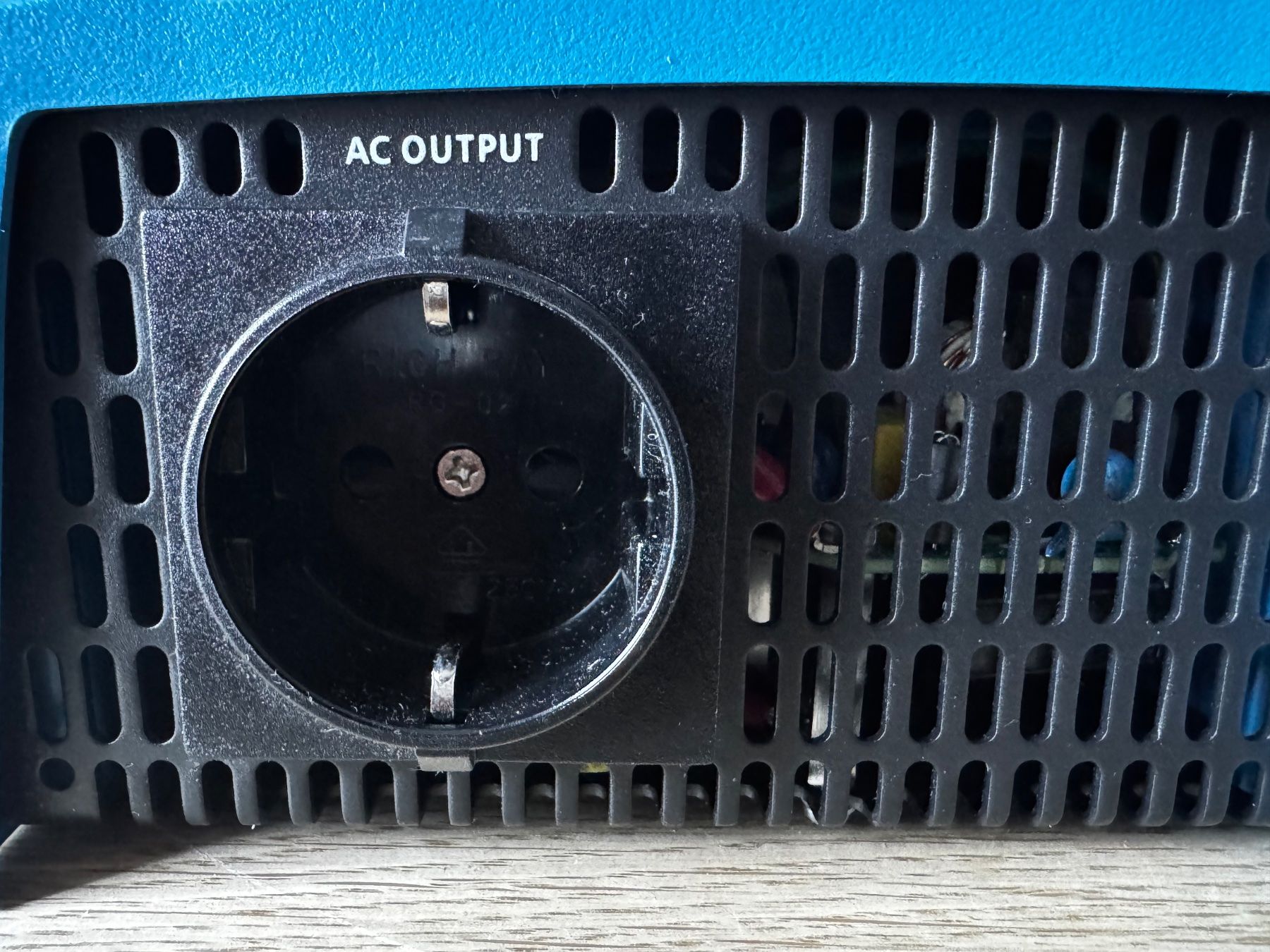Victron Wechselrichter: Viktron Inverter 12 / 500 – Gebraucht aus Igis von Chr01 1
