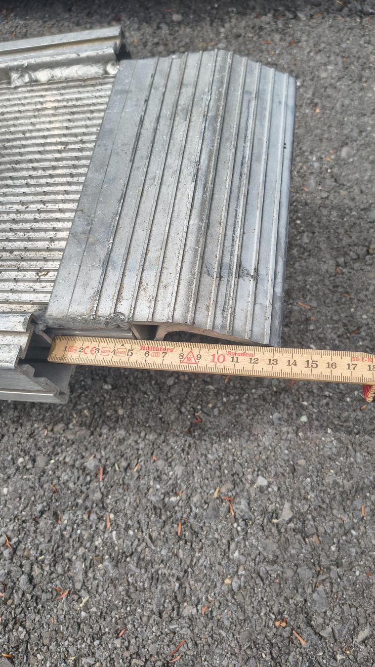 Rampe di accesso: Alu-Verladerampen 1.85 m – Usato da Hergiswil NW venduto da Ginete 3
