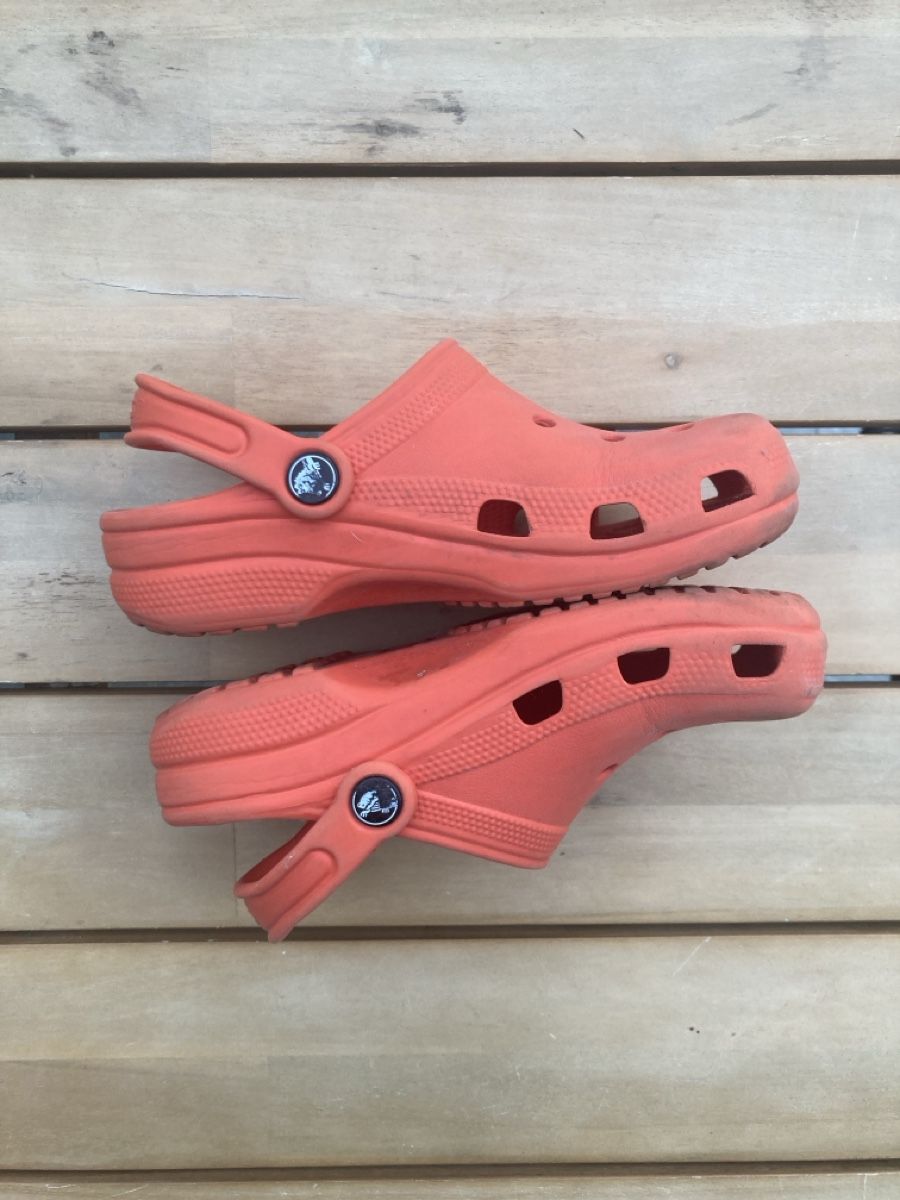Crocs Chaussures garçon: Crocs Gr 2 / 4 – D'occasion à Laupen BE par stef_h 1