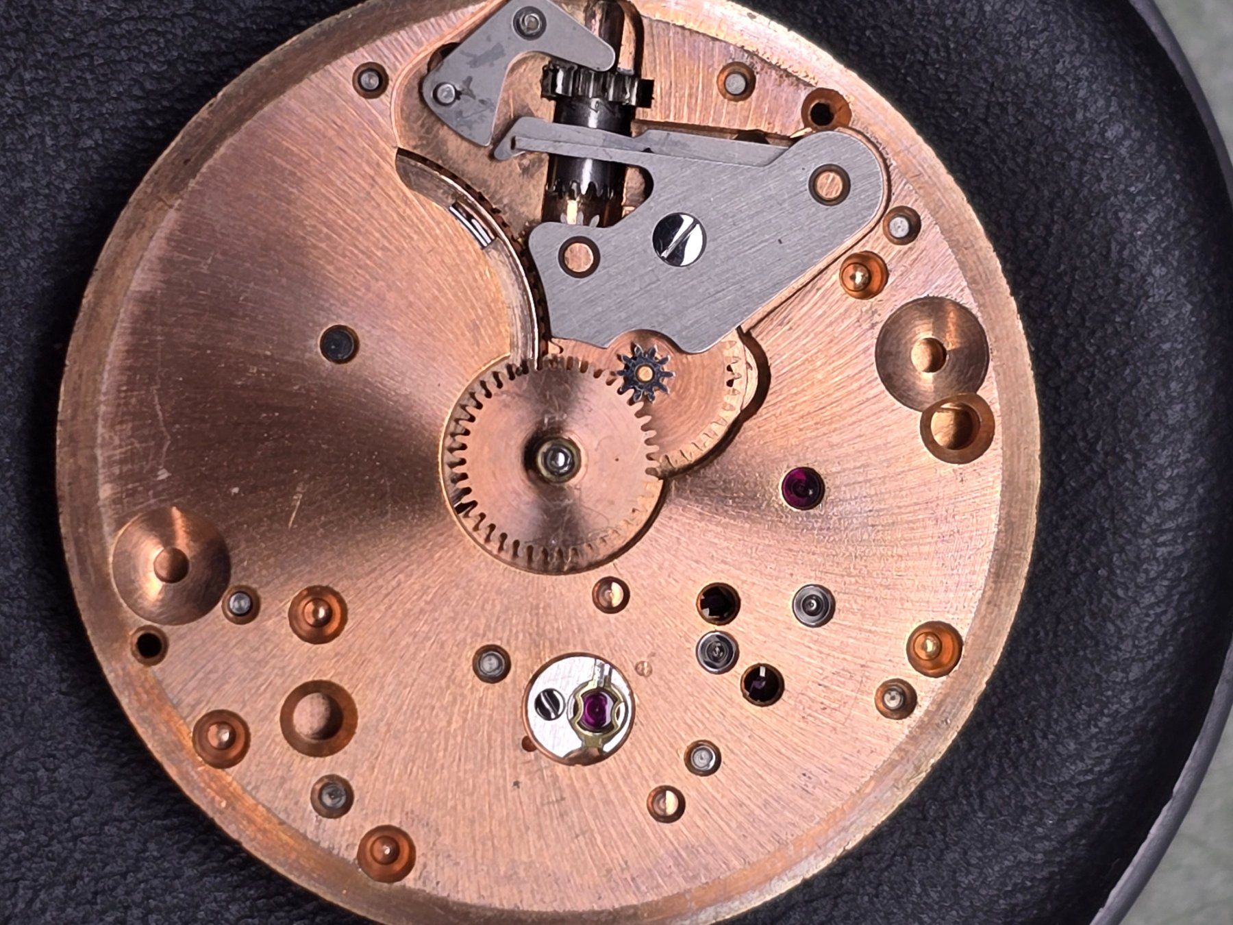 Omega Montres: Mouvement Omega 30 T2 PC – Défectueux à Tramelan par Nirdan 2