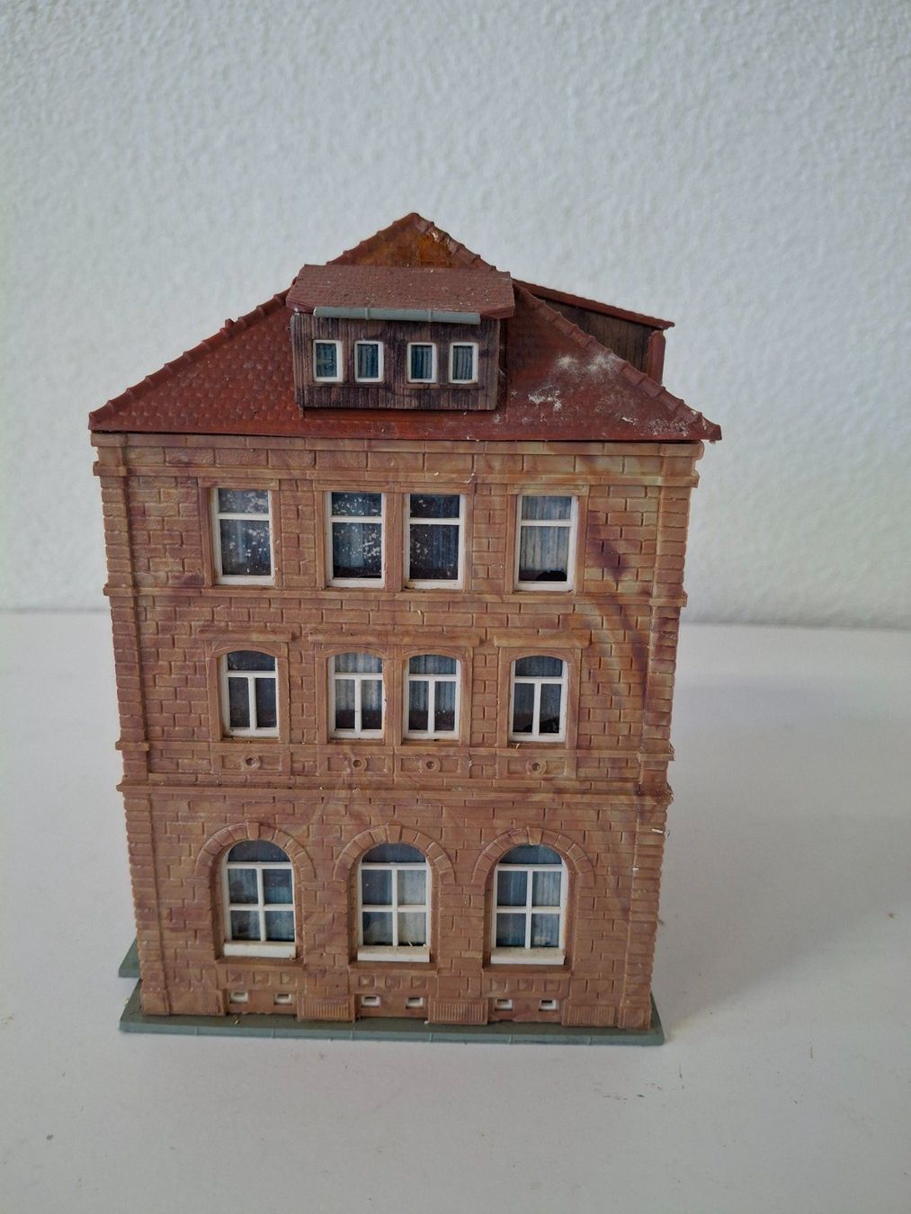 Kit di modellismo & Modellini statici: Modellhaus Realschule – Usato da Reichenburg venduto da AK307 3