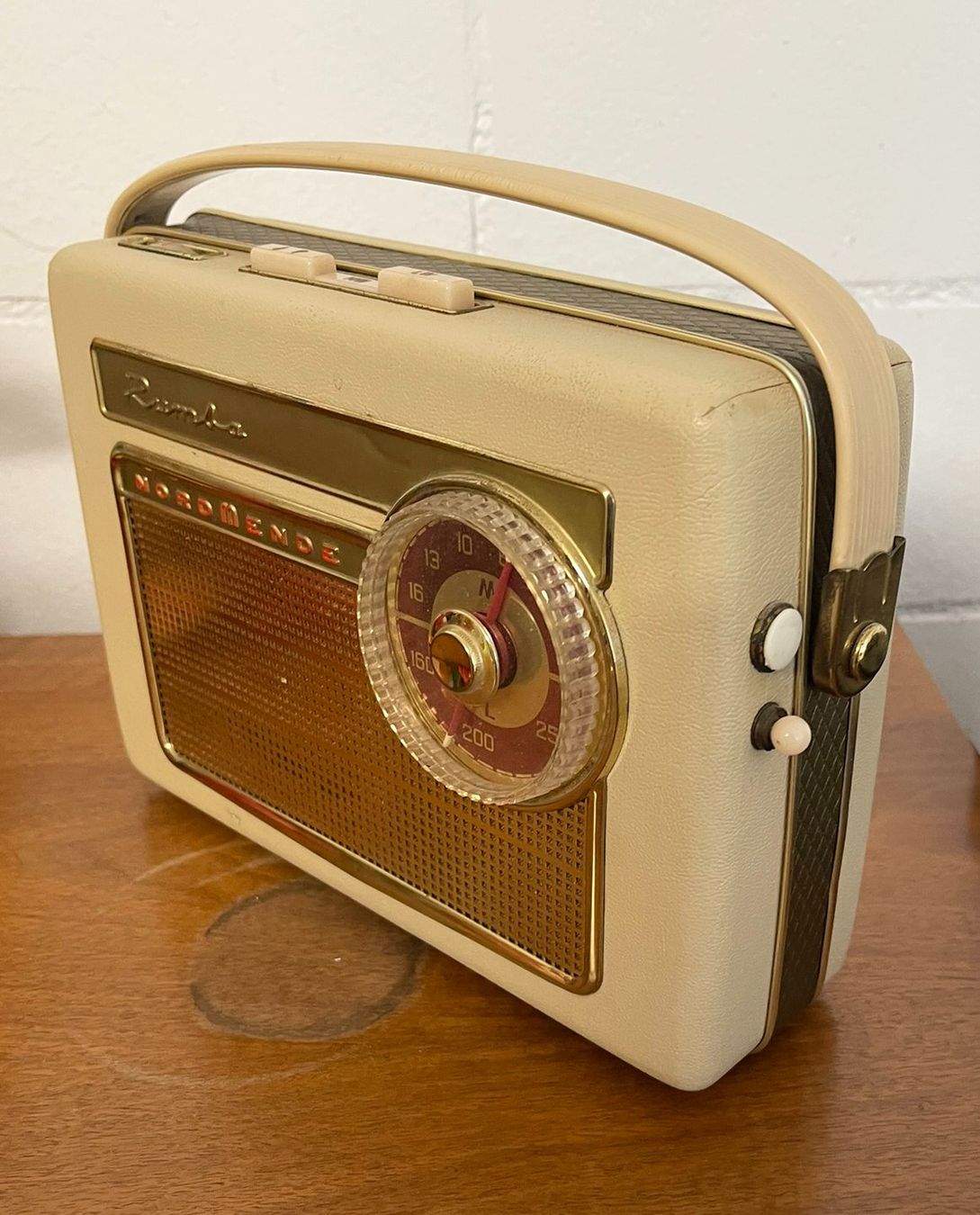 Nordmende Radio: Kofferradio NORDMENDE RUMBA – Usato da Frenkendorf venduto da Yard-Sale-2000 4
