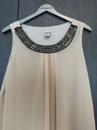 Leichtes Sommer Kleid Gr. M, mit Schmuck am Ausschnitt