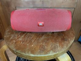 JBL Charge 4