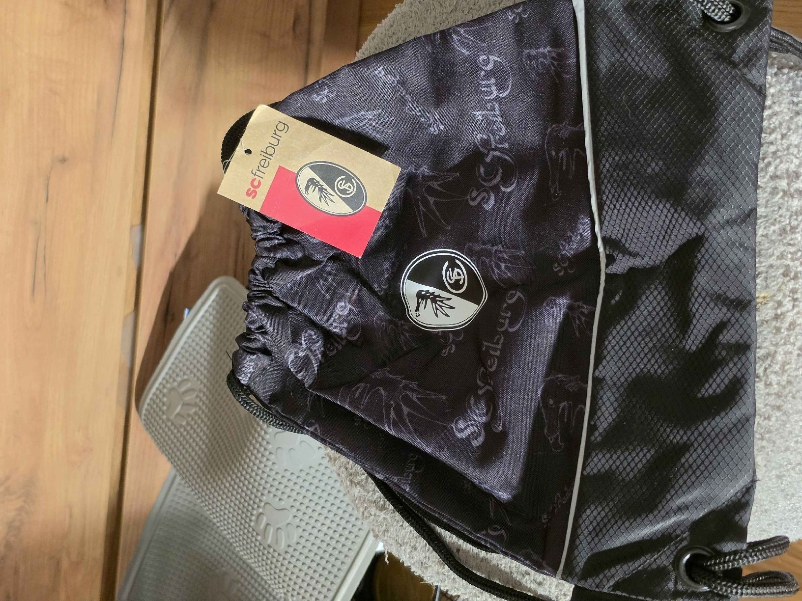 Taschen: SC Freiburg Beutel neu mit Etikette schwarz – Neu und originalverpackt aus Buchs AG von lan_6ykc