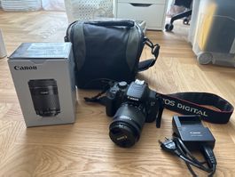 Canon Eos 700d mit Tasche /Akku und grösseres Obijektiv
