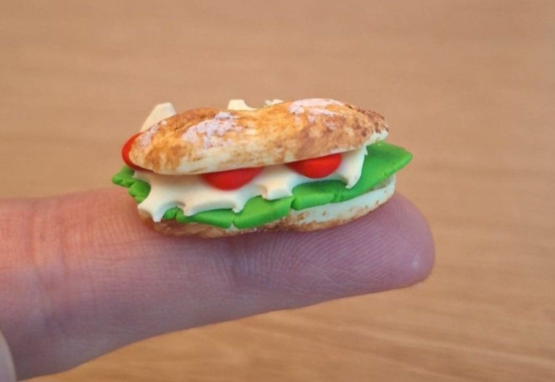 Case e mobili per bambole: Puppenhaus Sandwich – Nuovo (secondo la descrizione) da Zürich venduto da HandmadeTinyFood