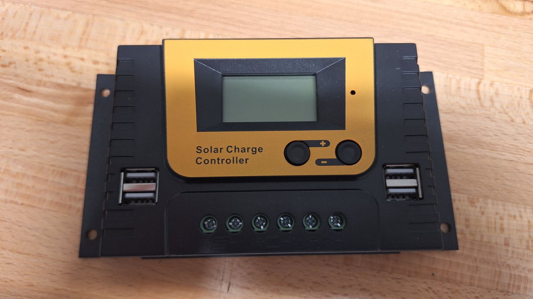 Akkus & Batterien: Solar Charge – Neu und originalverpackt aus Hunzenschwil von Aryman 1