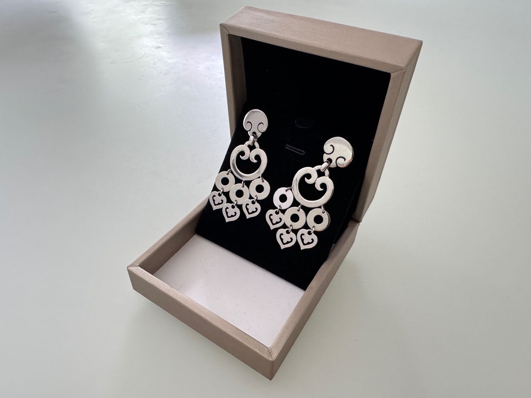 Boucles d'oreille: Boucles d'oreilles O.J. Perrin  en Or Blanc. – D'occasion à Geneve par iBest 1