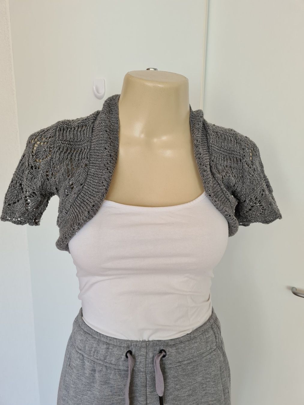 Bolero: 2 stück bolero / weste gestrickt – Usato da Schlieren venduto da adidasoutlet 3